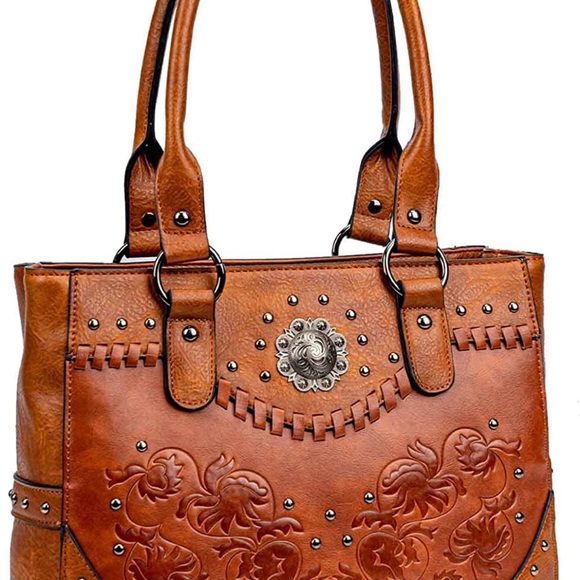 Brown leather bag used only a few days needed something larger - Picture 1 of 8